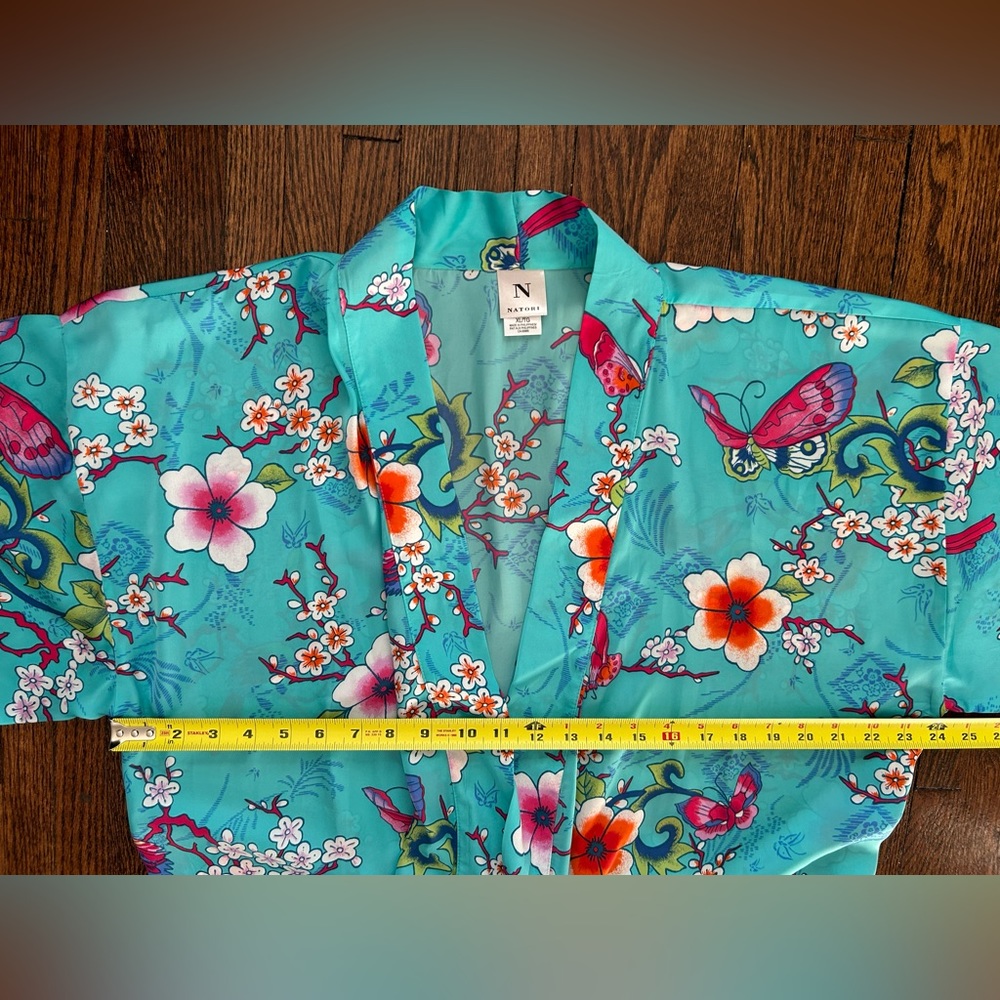 Natori Caterina Robe - Picture 14 of 16
